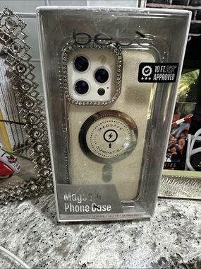 bebe Glitter MagSafe Phone Case with Rhinestone Camera Frame - Clear/Gold